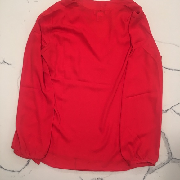 Red flowy blouse with tie collar - Picture 4 of 4